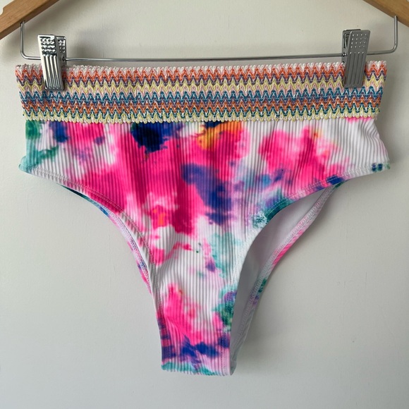 Cupshe Tie Dye Two Piece Swimsuit - Picture 3 of 8